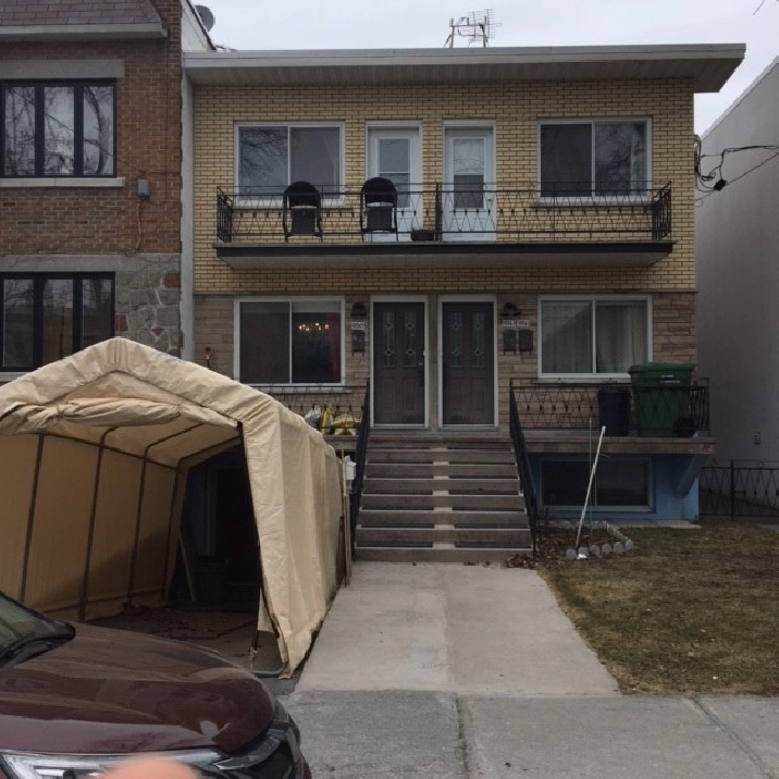 Grand 6 ½ bas duplex avec garage ferméQuartier Ahuntsic