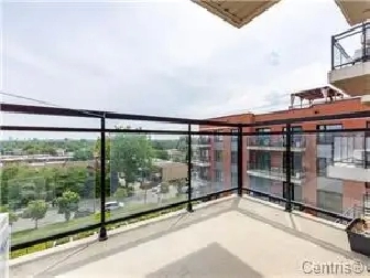 VIEW  VIEW  VIEW ! SUNNY AND BRIGHT CONDO WITH FANTASTIC VIEW!!