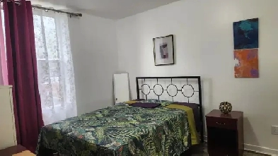Belle chambre meublée avec salle de bain privé– Berri-UQAM | 760