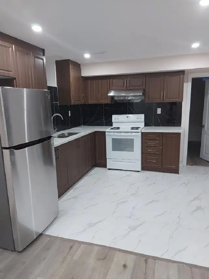 2 Bedrooms Legal Basement Apartment for Rent
