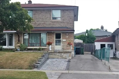 House for Rent Weston and Finch 4 beds 2.5 baths House