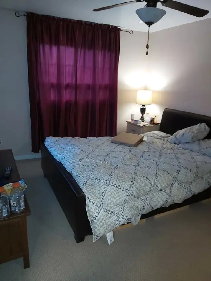 3 BR Upper Unit In suite laundry available