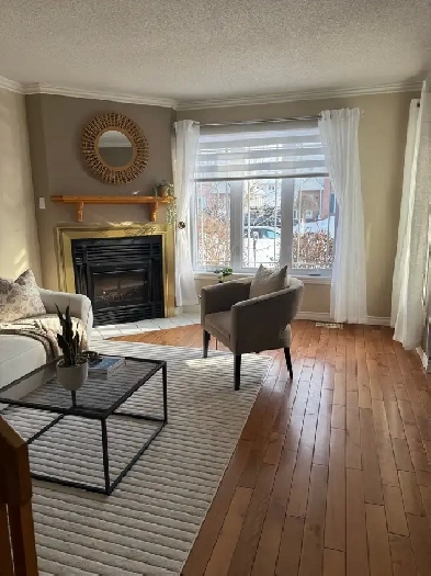 maison à louer 1 août 3 chambres 1950$/mois