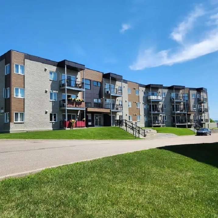 3 ½RUE ASTRID/ Secteur Charlesbourg  NOUVEAU
