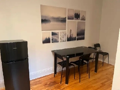 Grand 3 1/2 tout inclus – Quartier Saint-Jean-Baptiste, Québec