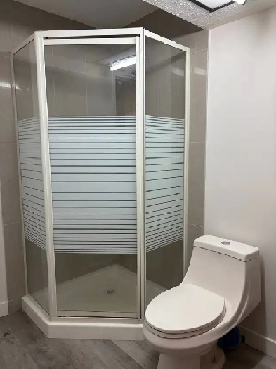 2 Bedroom Basement Suite – Separate Entrance – Available Now!