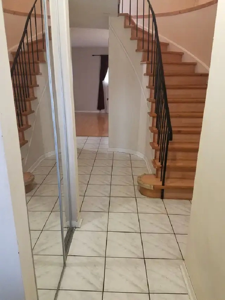 Shared Room for Rent Near Humber College North Campus - August 1