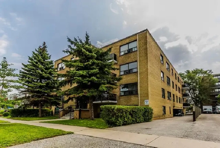 1 BEDROOM APARTMENT IN GAMBLE/ DANFORTH