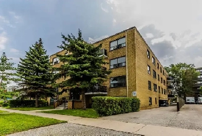1 BEDROOM APARTMENT IN GAMBLE/ DANFORTH