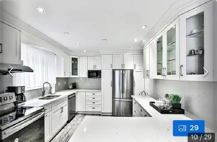 RENT A ROOM AT YONGE AND STEELES NEAR CENTER POINT MALL