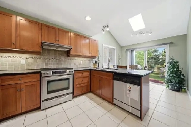 2 Bedroom Executive Townhouse in Rockwood $2950 plus utilties