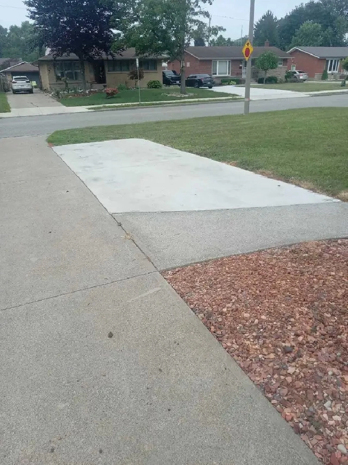 parking spot near stclair college