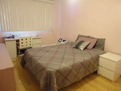 Bright, Fully Furnished 3 1/2, I Bedroom Apartment In Lachine