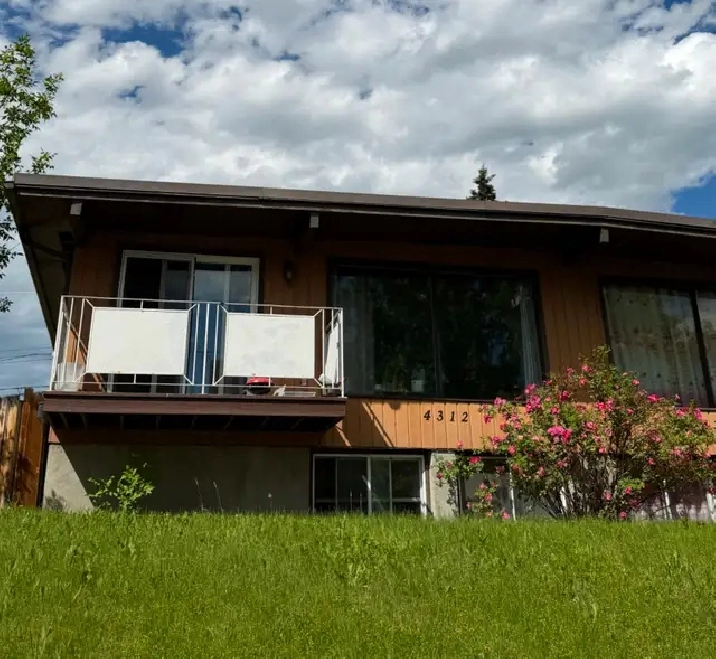 One Bedroom for rent at Dalhousie Dr. NW