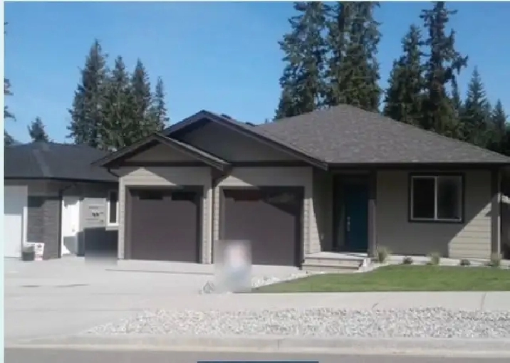 Spacious 2-bedroom basement suite in Salmon Arm for rent