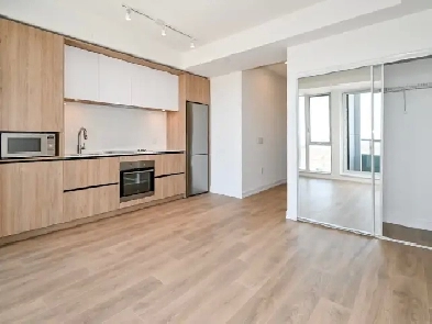BACHELOR STUDIO on THE PENTHOUSE FLOOR