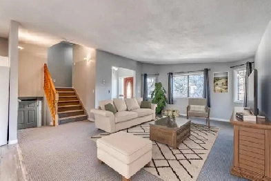 4 bedroom   2 dens House Montgomery NW