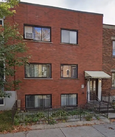 5 1/2 available for rent in Parc-Ex