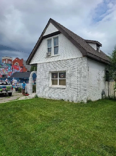 NO LEASE OR CREDIT CHECK SHAREDACCOMODATIONS MOVE IN ASAP
