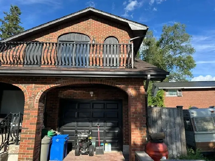 Close to Trent University! Two bedroom- 1 bath unit