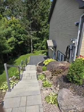ST-SAUVEUR, Magnifique rez-de-jardin pour le 1er SEPTEMBRE 2026
