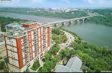 Furnished Executive Condo for Rent River view