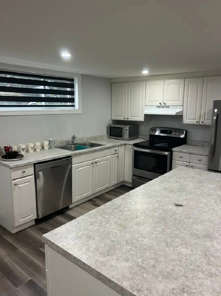 Basement Apartment - Southend