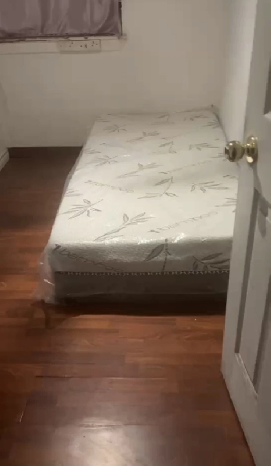 Room for Rent - 263 Spadina Ave, Toronto