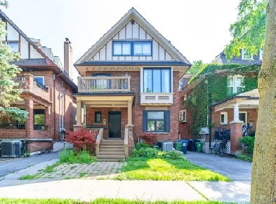 HIGH CEILING 3BR BSMT W/ LARGE WINDOWS AND LIVING! BLOOR/SPADINA