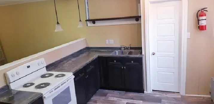 One bedroom apartment - downtown Truro