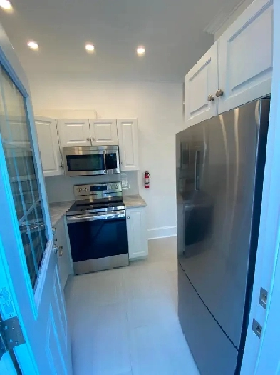 Very nice 2-bedroom unit- Centretown- Available October 1st!