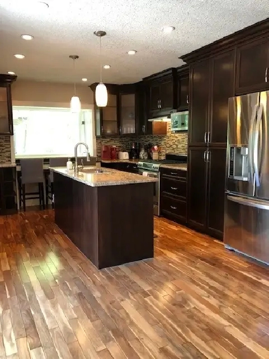 Renovated Furnished Suite – Minutes to SAIT & Downtown