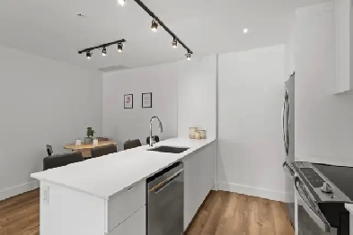 FURNISHED ROOM IN SHARED 4-BED UNIT - STEPS TO CONCORDIA