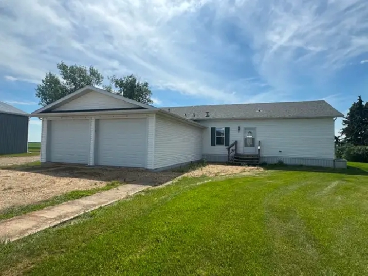 2010 Modular Home with Deck & Double Car Attached Garage.