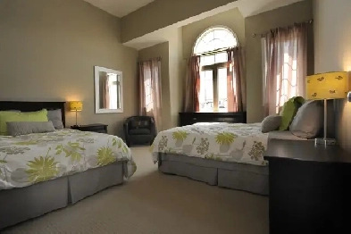 Short Term Rental - Houses. Town Homes & Private Rooms