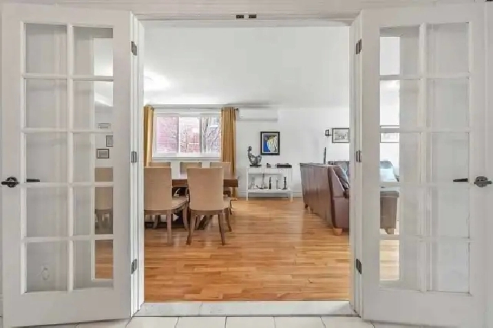 Superbe 7 ½ sur deux niveaux (RDC   Sous-sol) – Montréal, QC