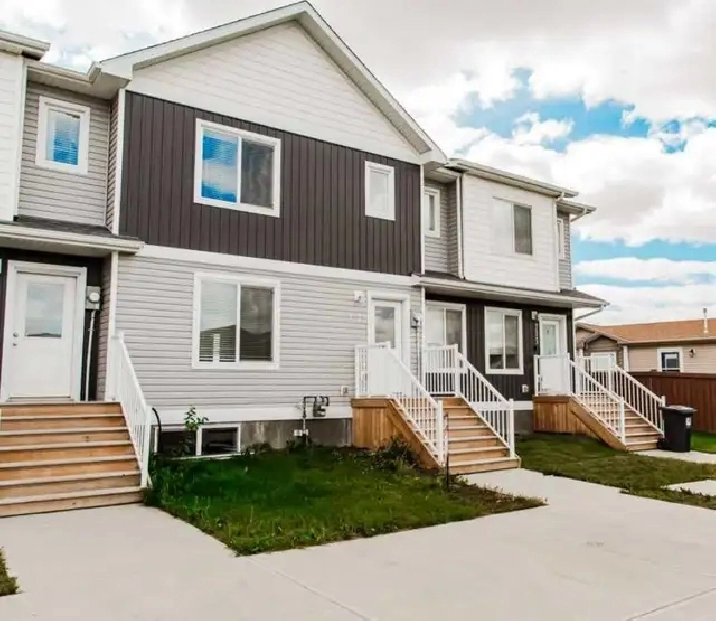 3 Bedroom Rental Available in Clairmont