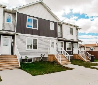 3 Bedroom Rental Available in Clairmont