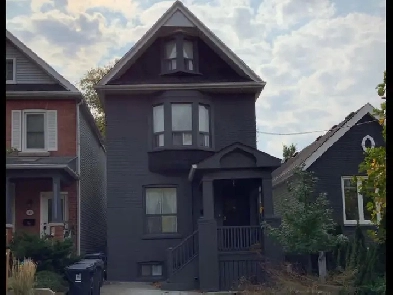Main room On Boultbee Ave  in the " Pocket "