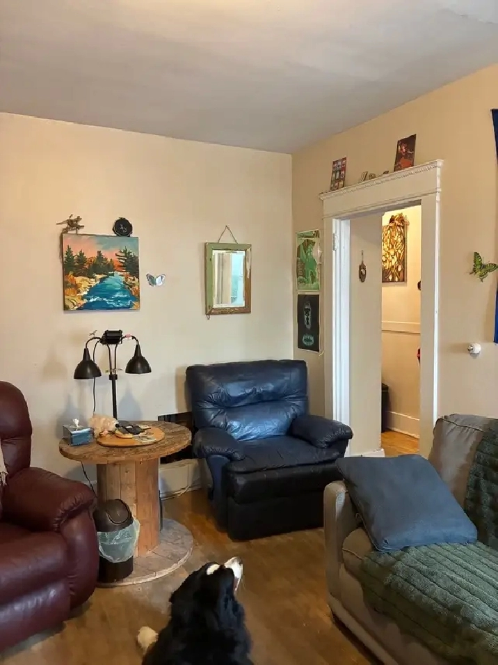 Very nice 1-bedroom -Small Balcony- Available September 1st!