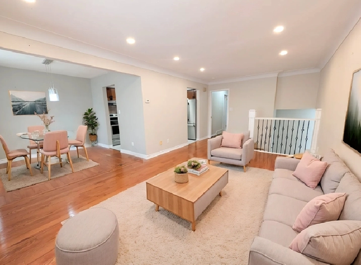 5810 Vine St, Niagara Falls - All Inclusive 3 Bedroom Main