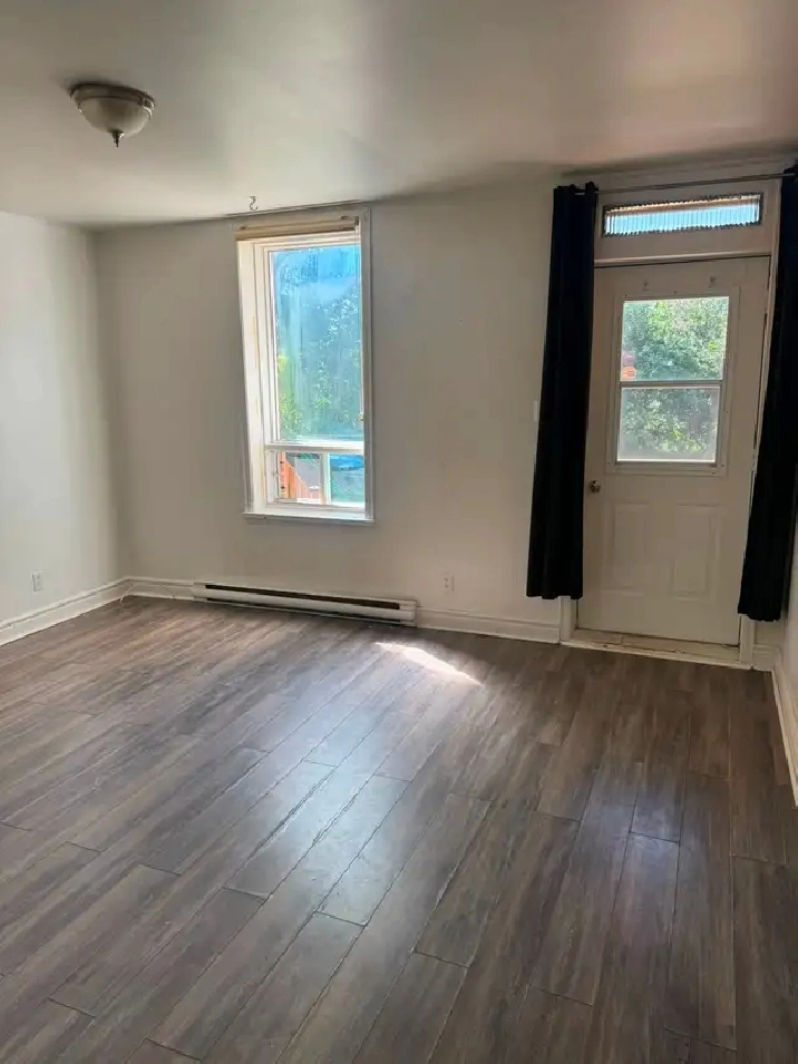 4½ à louer – 625 $/mois