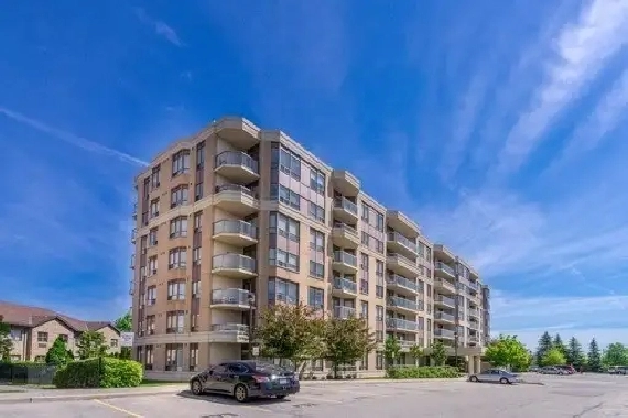All-Inclusive Top-Floor Condo – Brampton, Overlooking the Park!