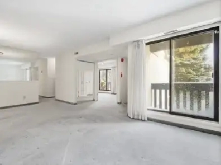 Tuxedo Village - 2 Bed 1.5 Bath Condo Sublet