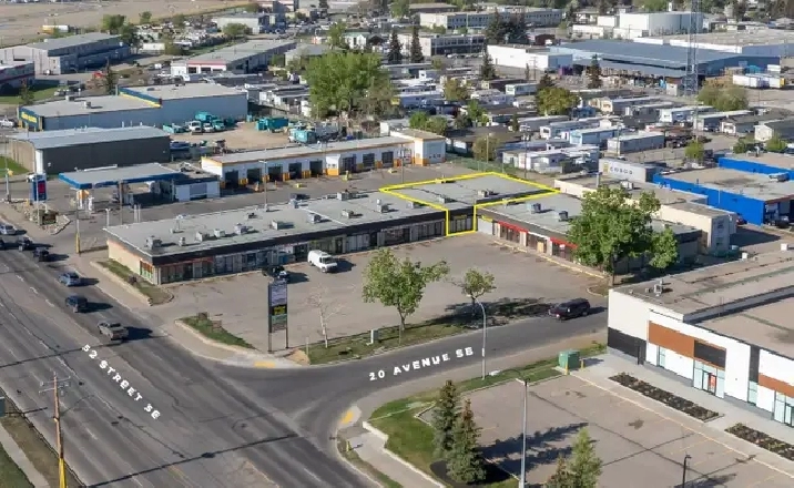Flexible Retail, Showroom or Commercial Space for Lease