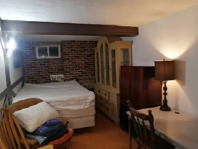 Aug 1, Large Bedroom QEW/Mississauga Rd, all included