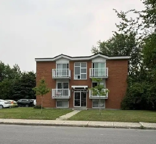 4 1/2 À LOUER LAVAL- 1 septembre 2026