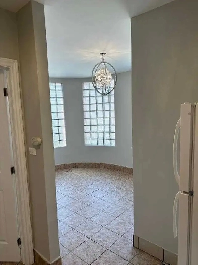 one bedroom apartment in a security building downtown Simcoe