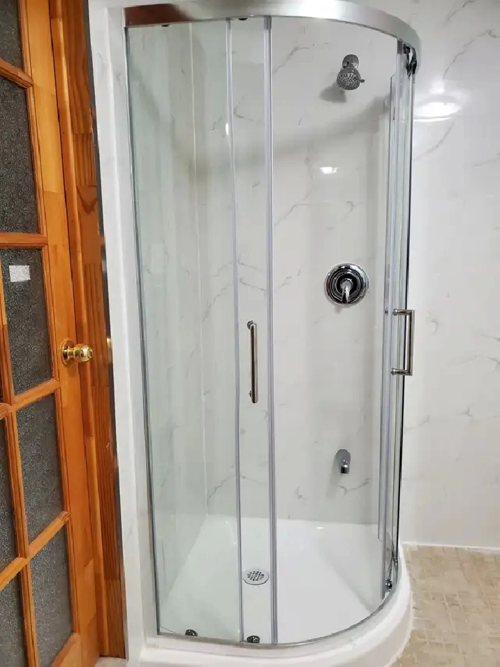 Yonge / Cummer  Quiet & Clean Room Rent