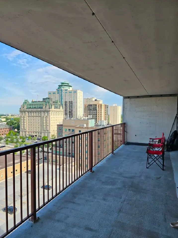 SUBLET 2BR 1bath apartment